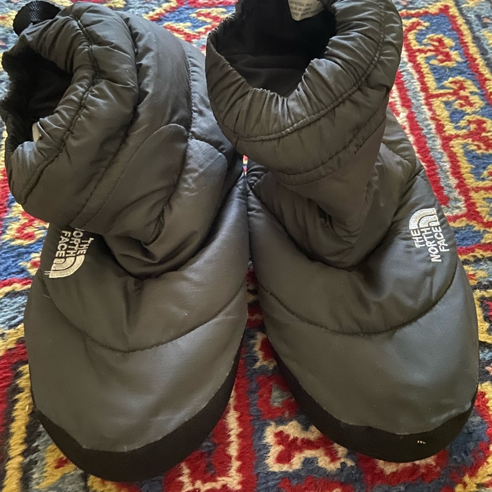 The North Face 700 Slipper Booties